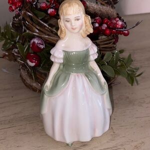 Penny figurine, Royal Doulton, issued 1968-1995, great condition